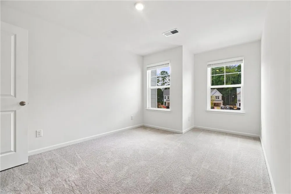 877 Rainwater Trace Lawrenceville, GA 30044