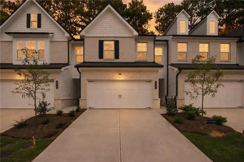 877 Rainwater Trace Lawrenceville, GA 30044