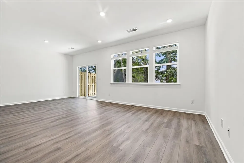 877 Rainwater Trace Lawrenceville, GA 30044