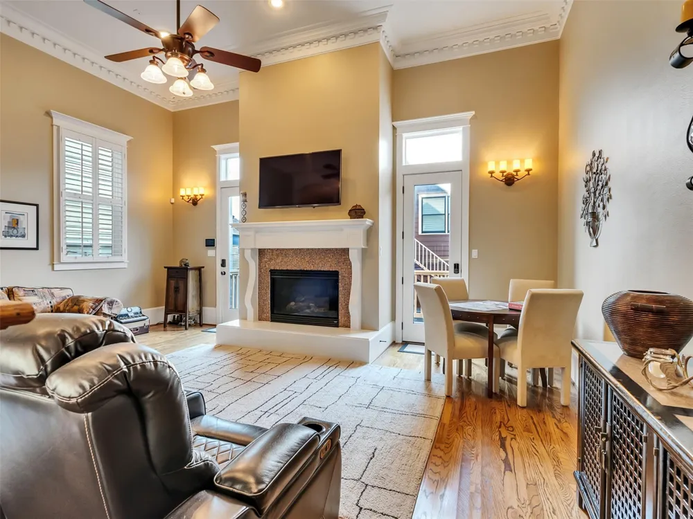 1341 Heights Boulevard Houston, TX 77008