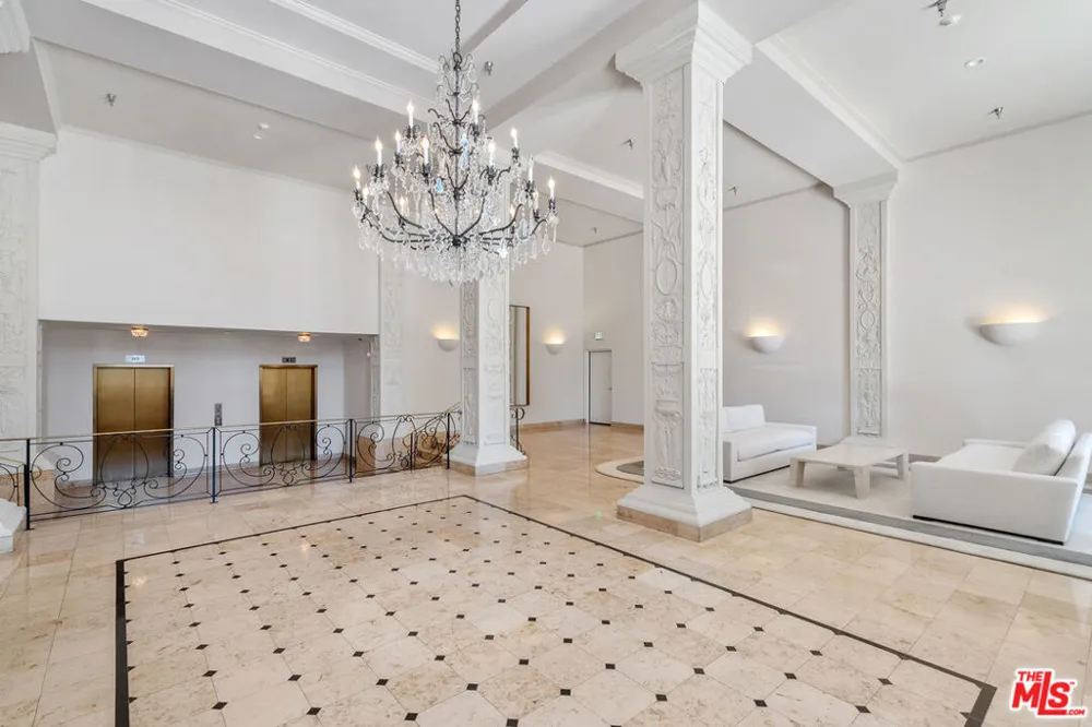 9249 Burton Way #302 Beverly Hills, CA 90210