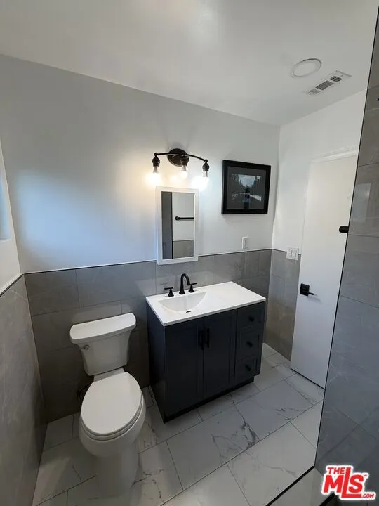 8352 Georgetown Avenue Los Angeles, CA 90045