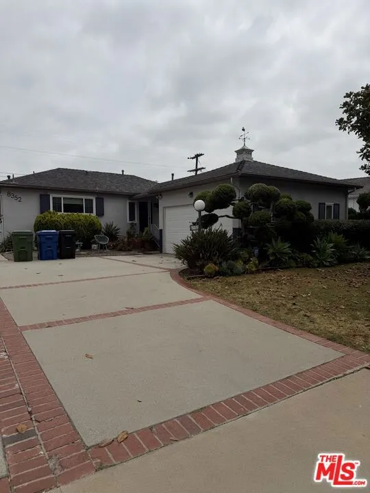 8352 Georgetown Avenue Los Angeles, CA 90045