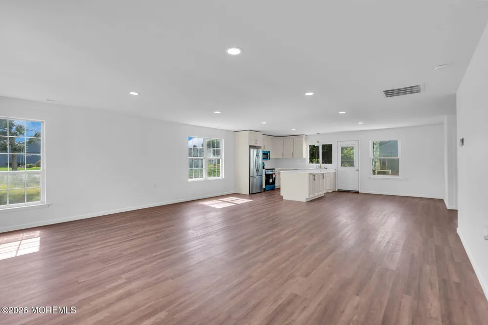1 Weybridge Place Manchester, NJ 08759