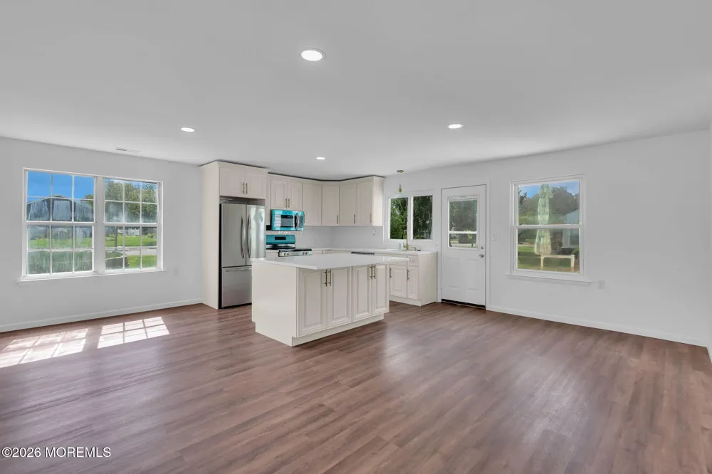 1 Weybridge Place Manchester, NJ 08759