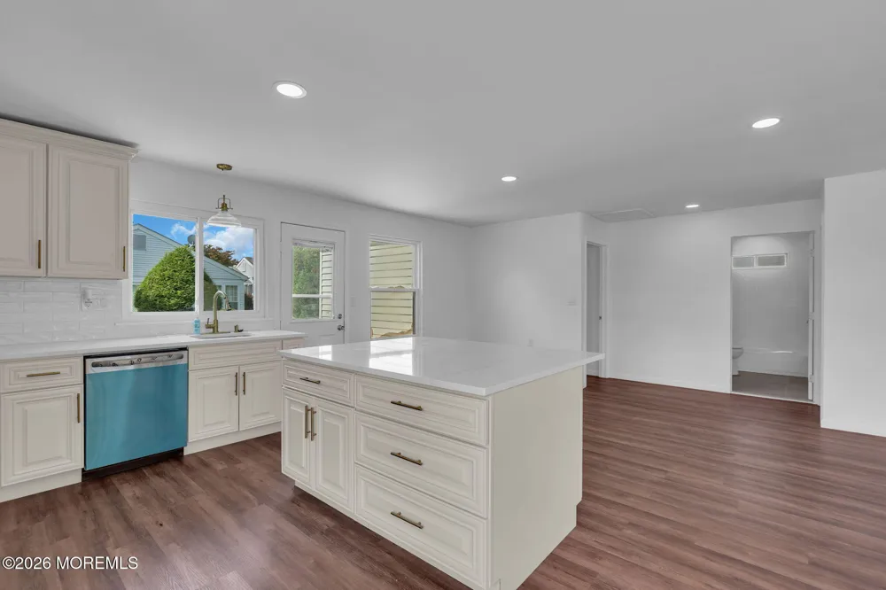 1 Weybridge Place Manchester, NJ 08759