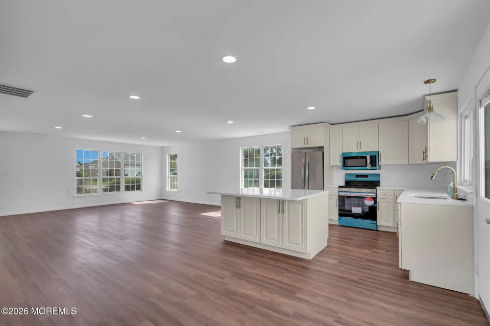 1 Weybridge Place Manchester, NJ 08759