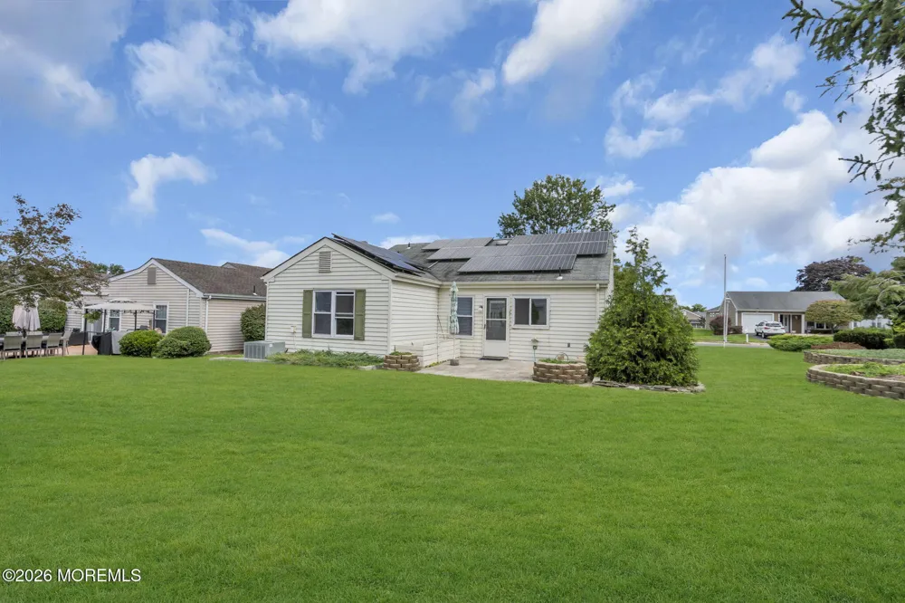 1 Weybridge Place Manchester, NJ 08759