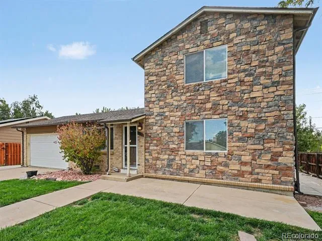 7461 Webster Street Arvada, CO 80003