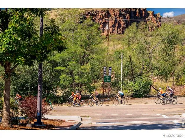 5 Mohawk Road Lyons, CO 80540