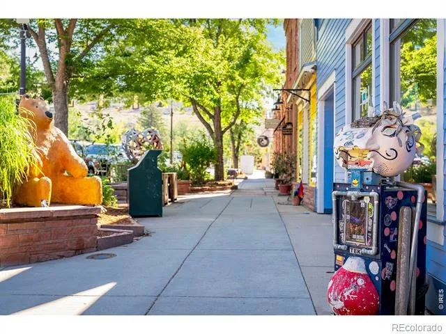 5 Mohawk Road Lyons, CO 80540