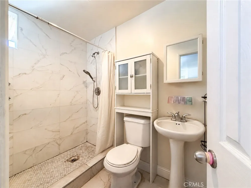 7822 Artson Street Rosemead, CA 91770