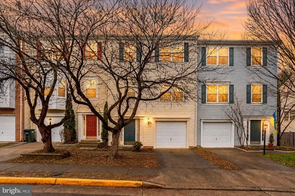 18775 TRIDENT SQUARE Leesburg, VA 20176