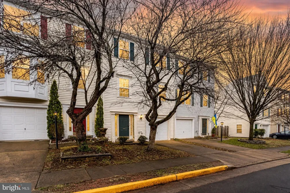18775 TRIDENT SQUARE Leesburg, VA 20176