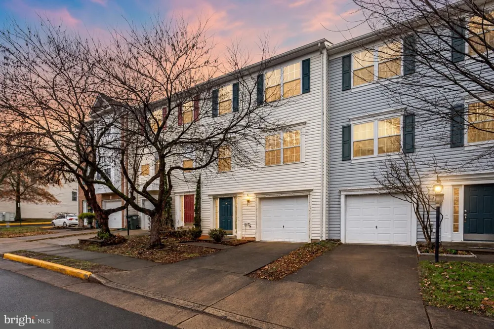 18775 TRIDENT SQUARE Leesburg, VA 20176