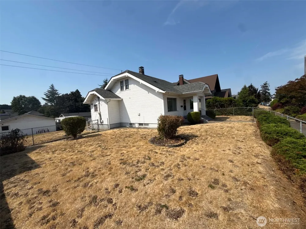 1936 S M STREET Tacoma, WA 98405