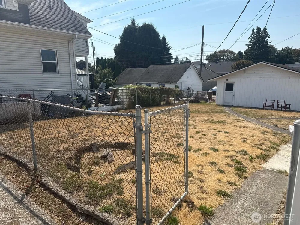 1936 S M STREET Tacoma, WA 98405