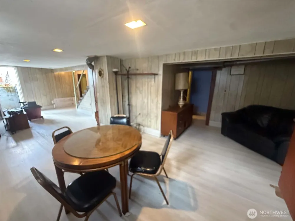1936 S M STREET Tacoma, WA 98405