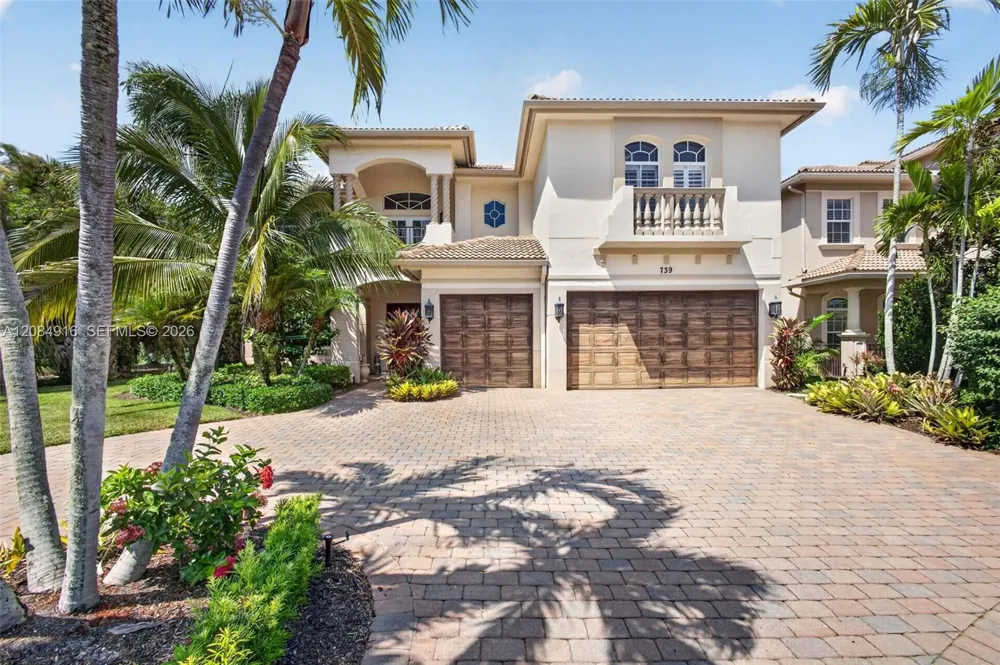 739 Cote Azur Dr Palm Beach Gardens, FL 33410