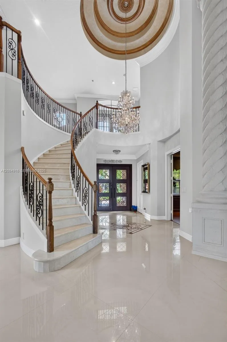 739 Cote Azur Dr Palm Beach Gardens, FL 33410