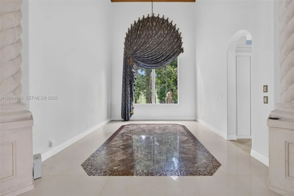 739 Cote Azur Dr Palm Beach Gardens, FL 33410