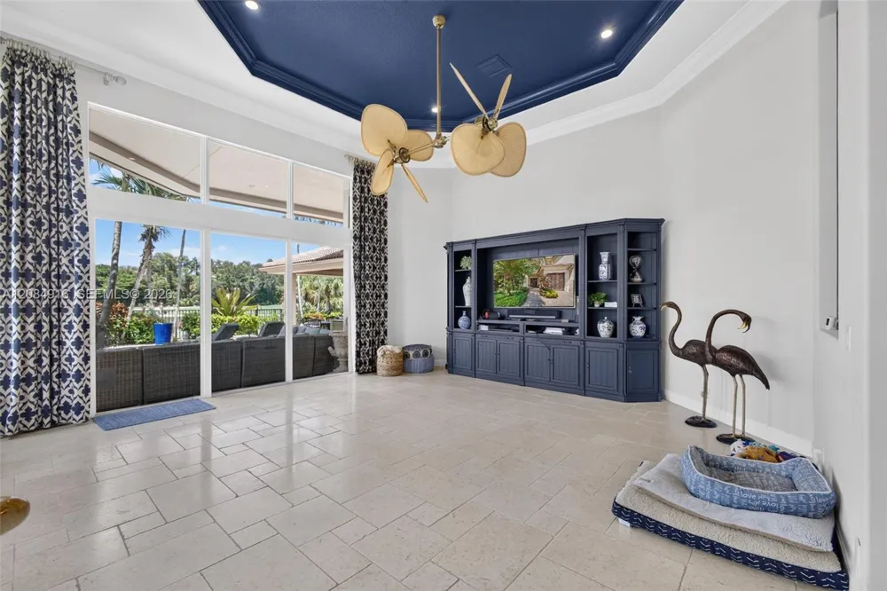 739 Cote Azur Dr Palm Beach Gardens, FL 33410