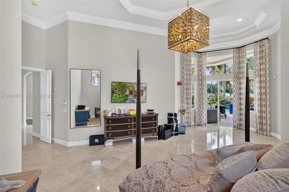 739 Cote Azur Dr Palm Beach Gardens, FL 33410