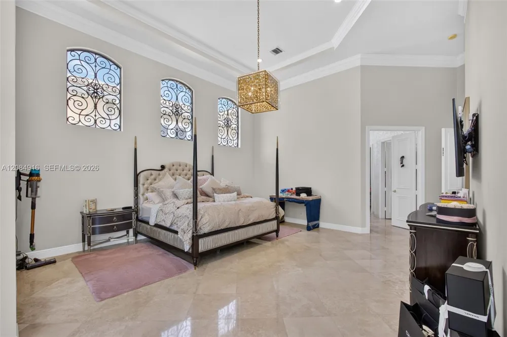 739 Cote Azur Dr Palm Beach Gardens, FL 33410
