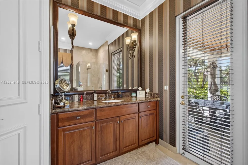 739 Cote Azur Dr Palm Beach Gardens, FL 33410