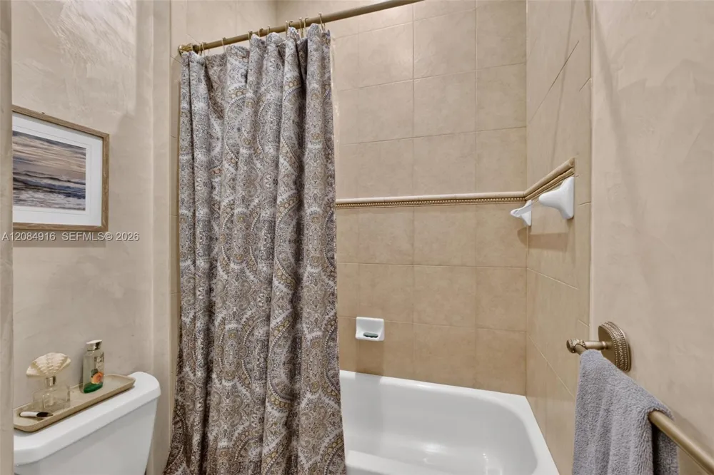 739 Cote Azur Dr Palm Beach Gardens, FL 33410