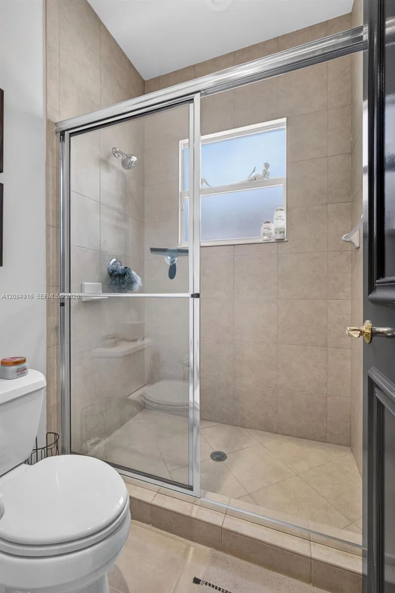 739 Cote Azur Dr Palm Beach Gardens, FL 33410