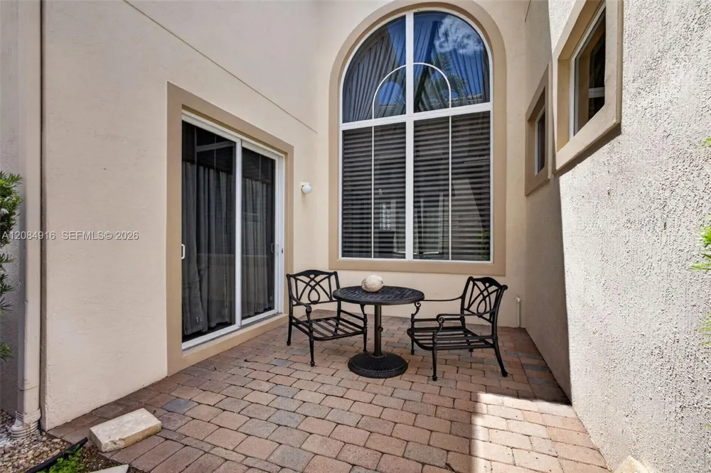 739 Cote Azur Dr Palm Beach Gardens, FL 33410