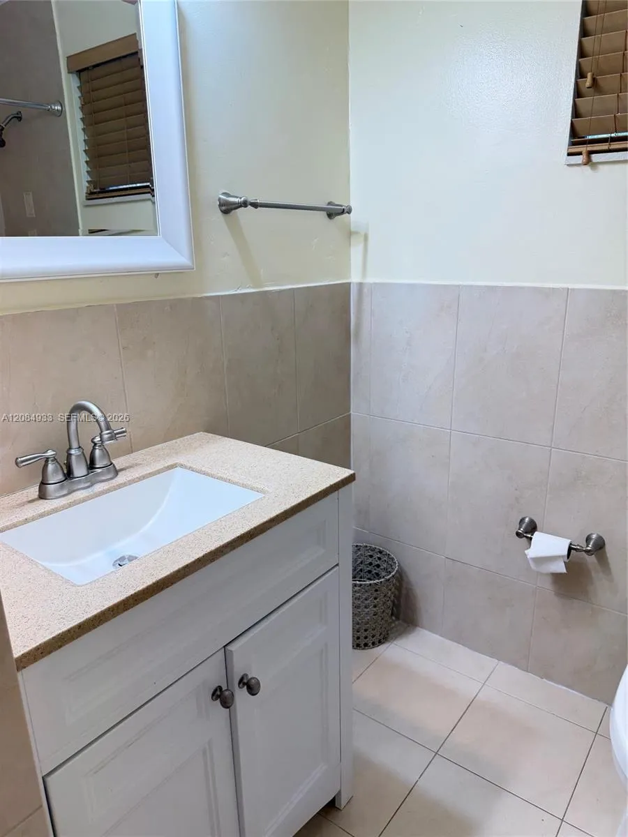 12816 SW 91st Ct Miami, FL 33176