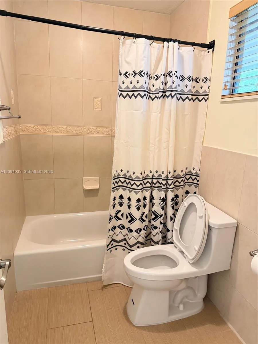 12816 SW 91st Ct Miami, FL 33176