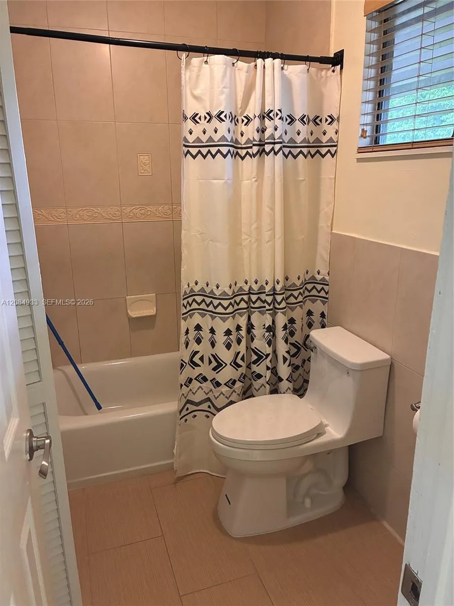 12816 SW 91st Ct Miami, FL 33176