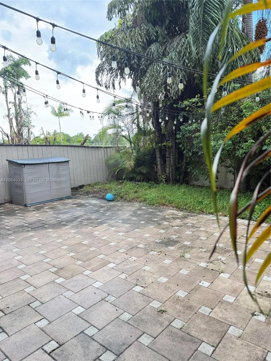 12816 SW 91st Ct Miami, FL 33176