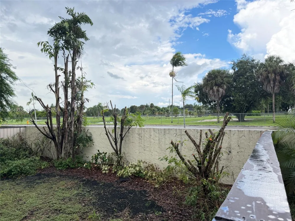 12816 SW 91st Ct Miami, FL 33176