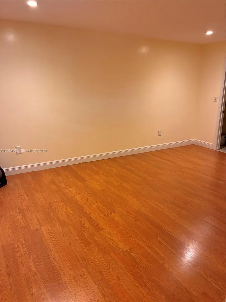 12816 SW 91st Ct Miami, FL 33176