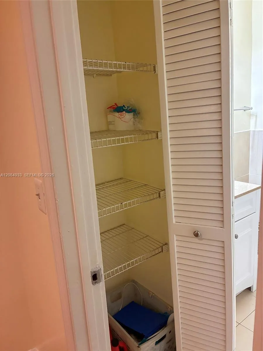 12816 SW 91st Ct Miami, FL 33176