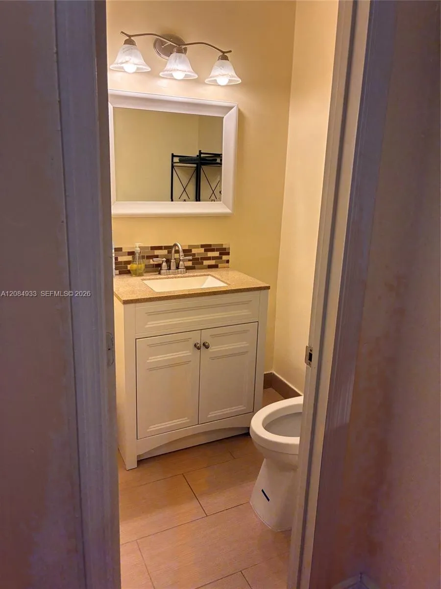 12816 SW 91st Ct Miami, FL 33176