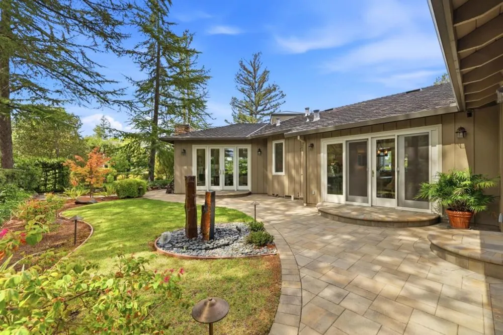 18113 Saratoga Los Gatos Road Monte Sereno, CA 95030