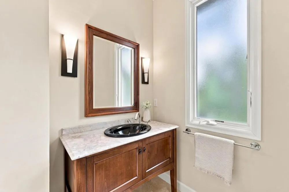 18113 Saratoga Los Gatos Road Monte Sereno, CA 95030