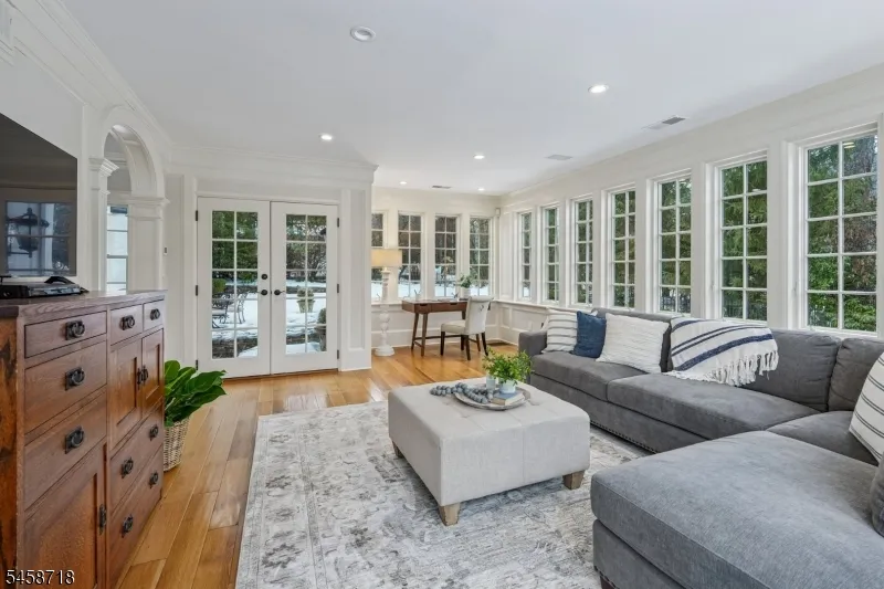 55 OXBOW LANE Summit City, NJ 07901