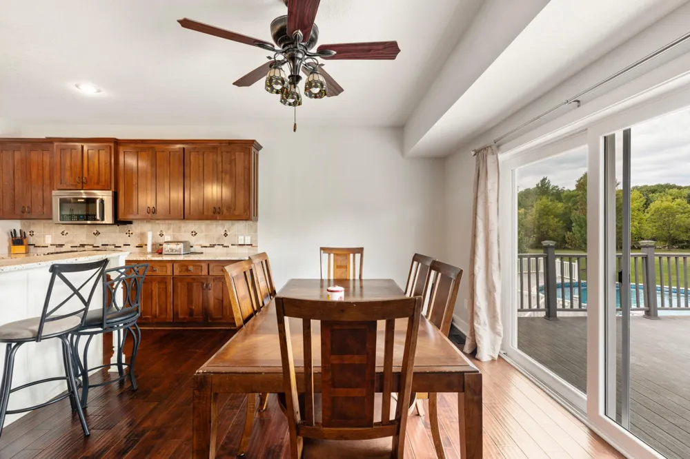 10972 255th Avenue NW Zimmerman, MN 55398