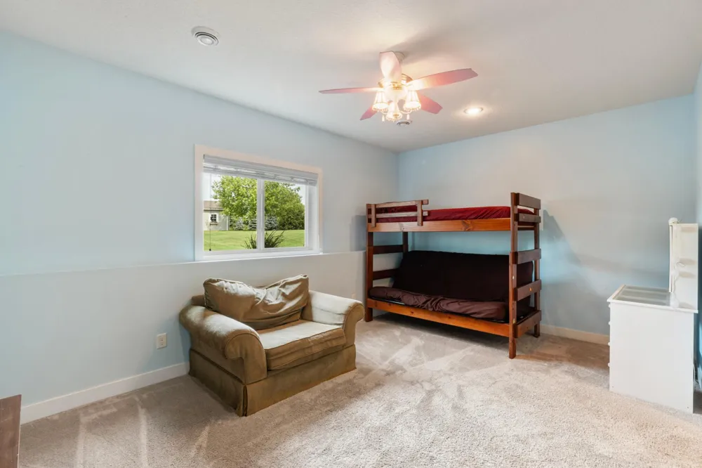 10972 255th Avenue NW Zimmerman, MN 55398