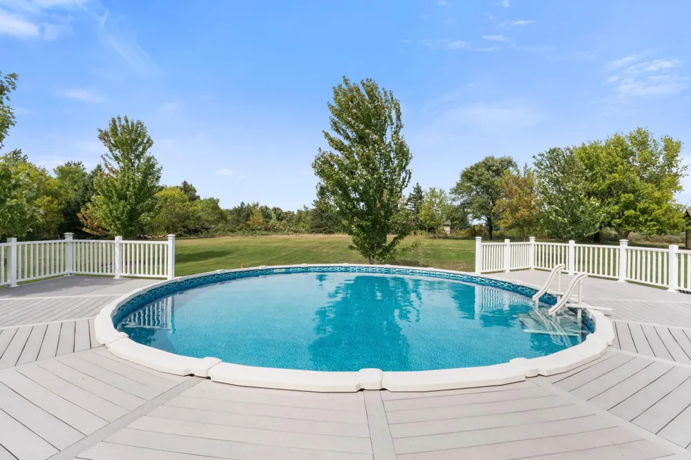 10972 255th Avenue NW Zimmerman, MN 55398
