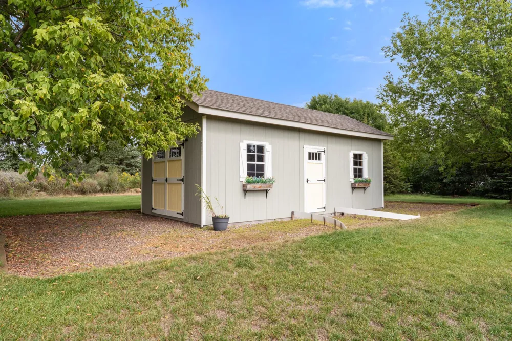 10972 255th Avenue NW Zimmerman, MN 55398