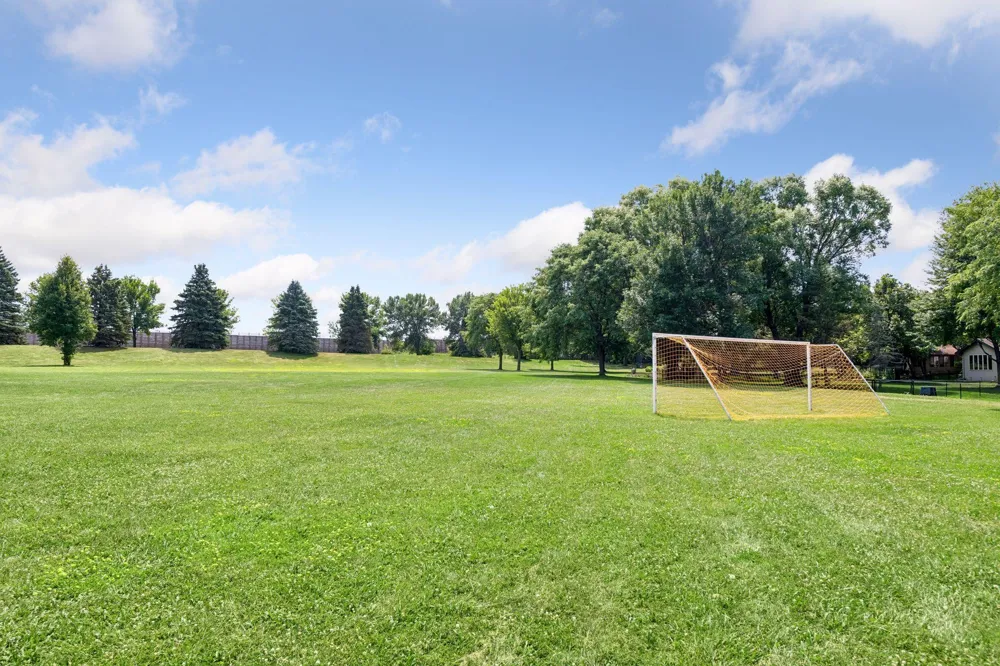 8585 Chanhassen Hills Drive S Chanhassen, MN 55317