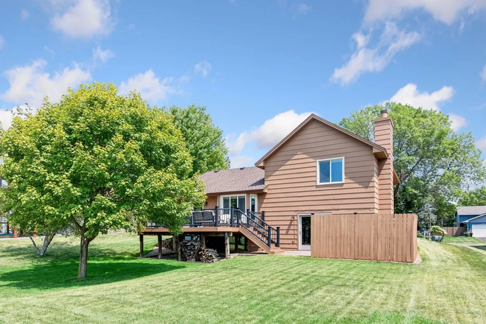 8585 Chanhassen Hills Drive S Chanhassen, MN 55317