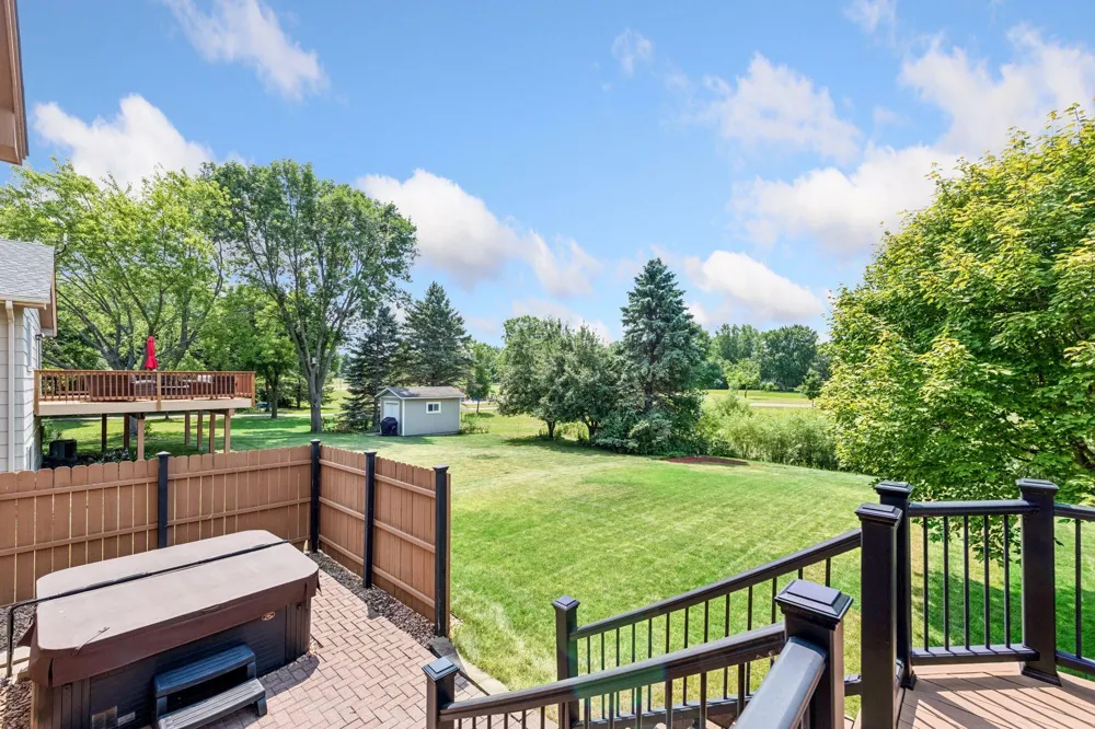 8585 Chanhassen Hills Drive S Chanhassen, MN 55317